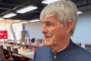 米卢：国足球员要相信自己，他们有能力冲击世界杯附加赛